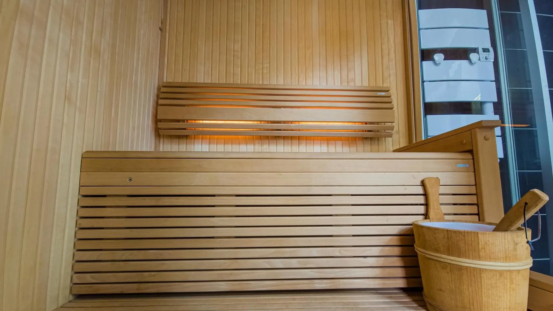 Ti Vaen I Maison Traditionnelle Bretonne & Sauna Lanveoc