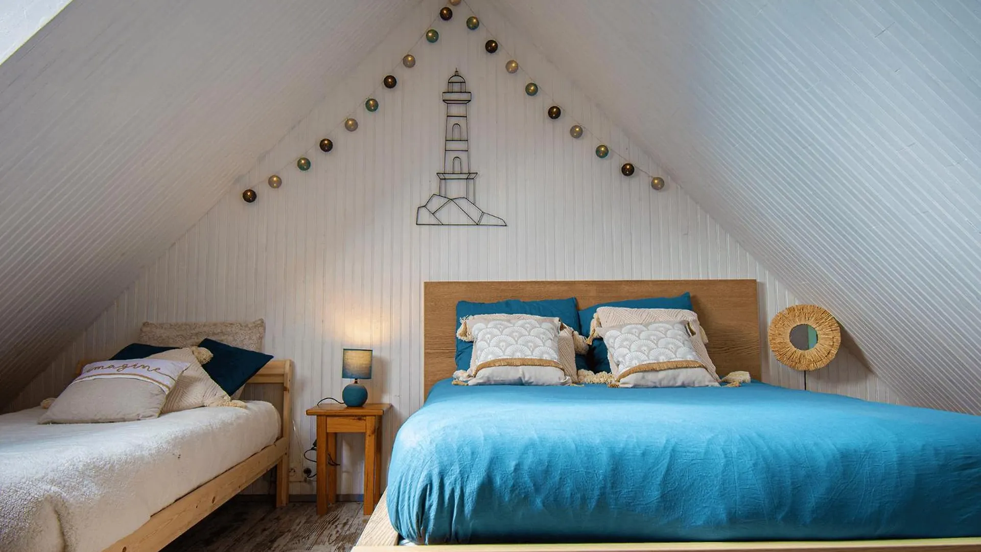 Holiday home Ti Vaen I Maison Traditionnelle Bretonne & Sauna Lanveoc France